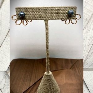 (NWOT)Gold & Blue Pearl Jacket Stud Earrin…
